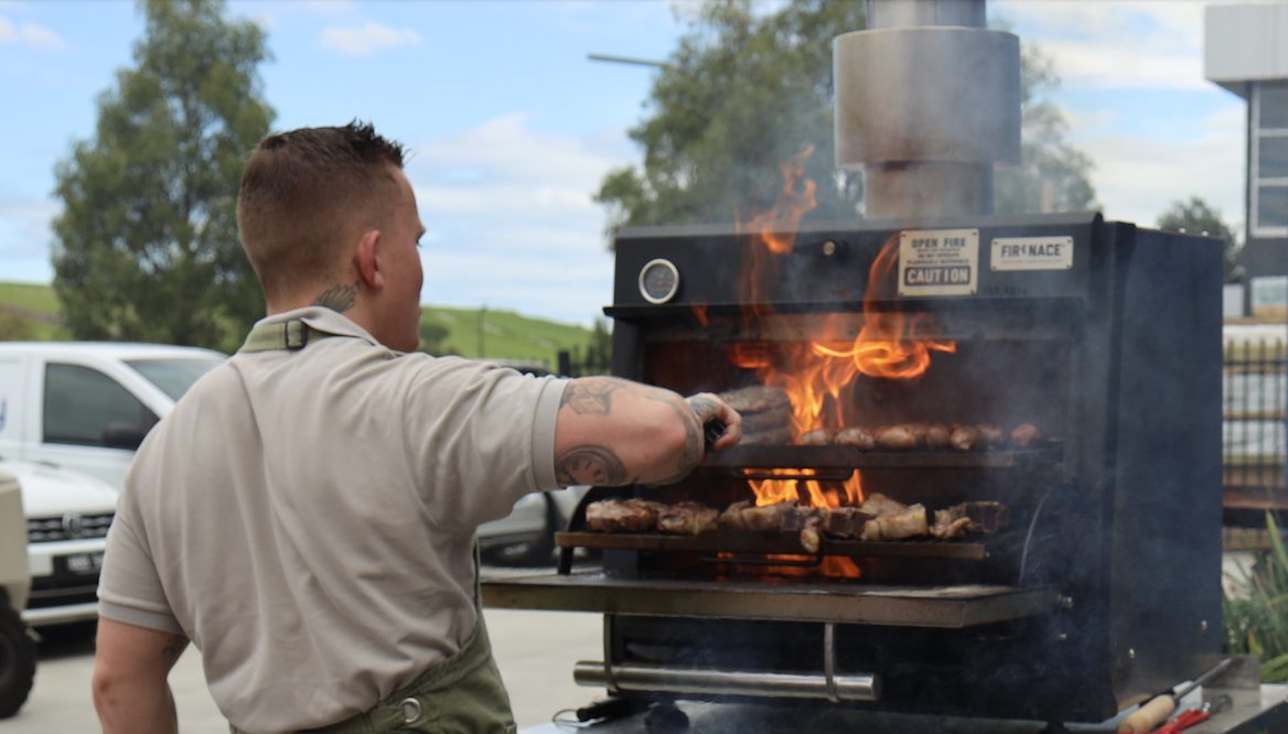 Charcoal oven shop